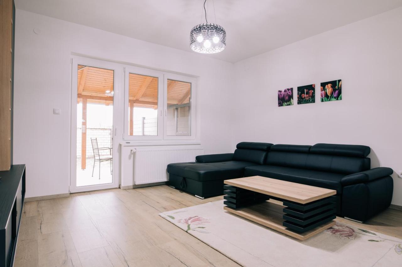 Tulip Guest House Ii. Palić المظهر الخارجي الصورة